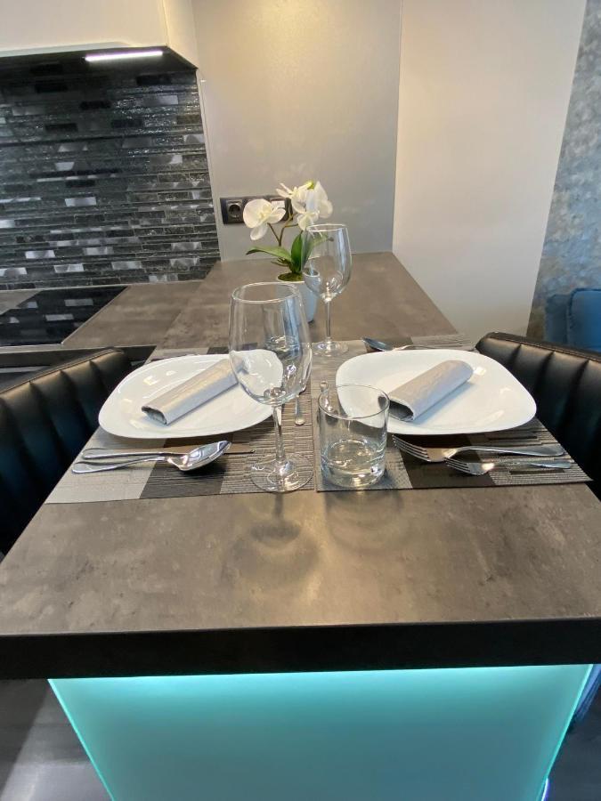 Noir Silvery Apartman سيغيد المظهر الخارجي الصورة